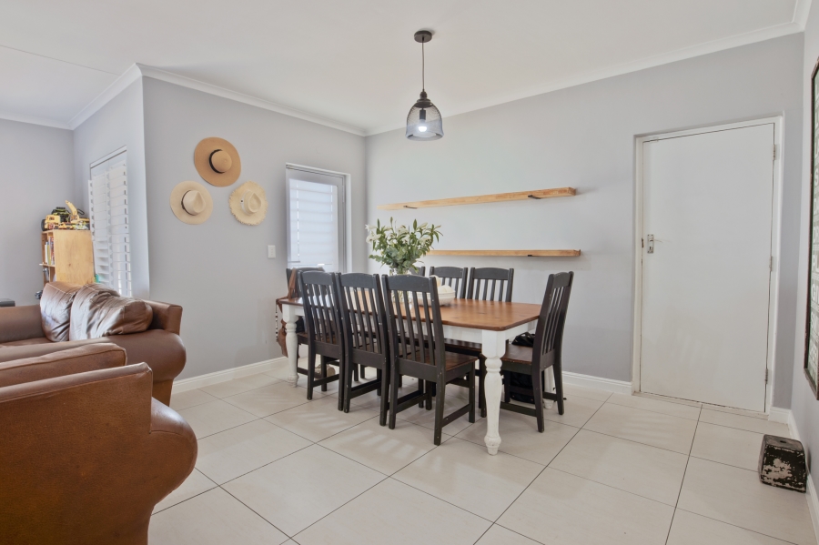 3 Bedroom Property for Sale in Sunningdale Western Cape